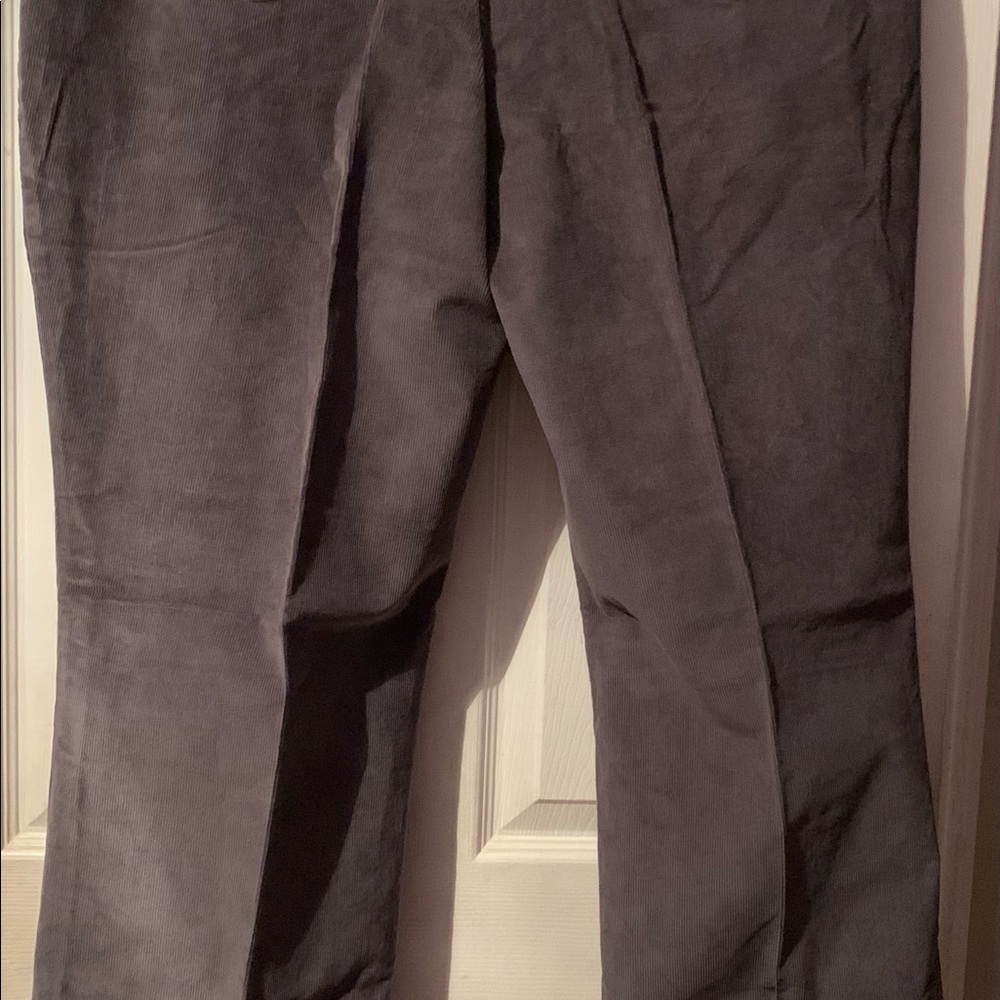 Bundle buy: 4 pair of pants and one top.